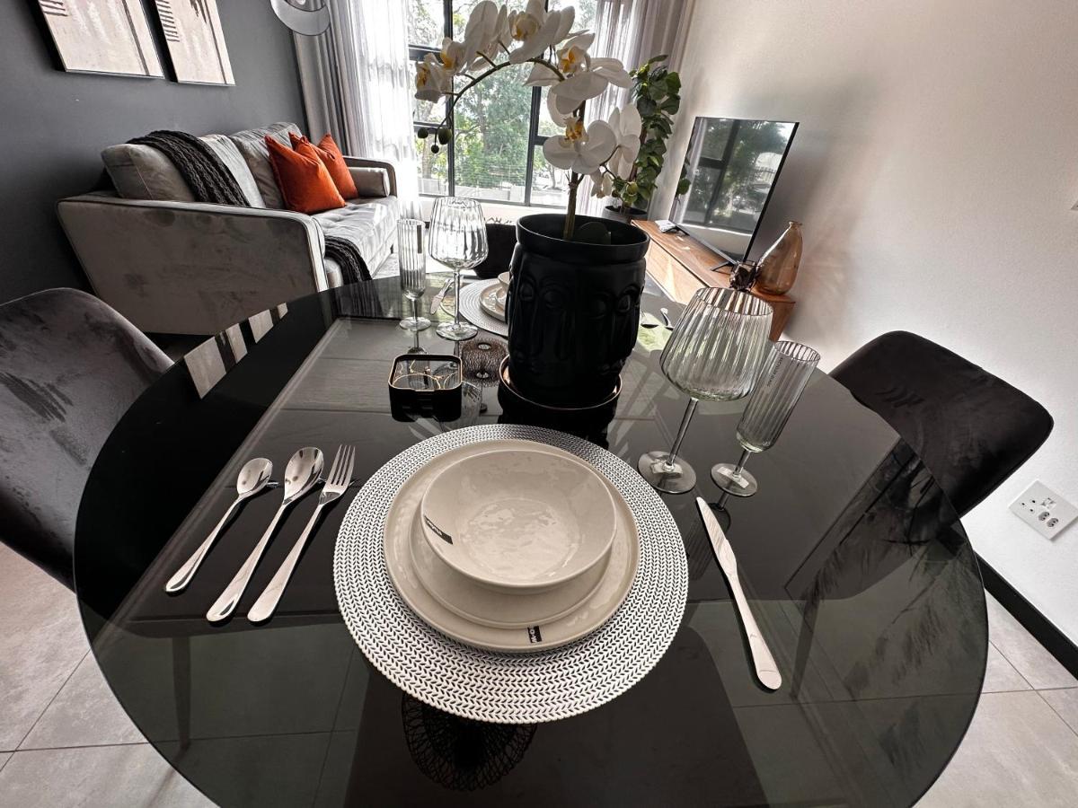 Stylish Executive Apartment With Power Backup Johannesburg Bagian luar foto