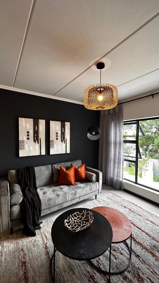 Stylish Executive Apartment With Power Backup Johannesburg Bagian luar foto